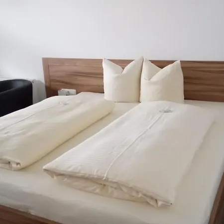 Garni Hochmoos Guest house *