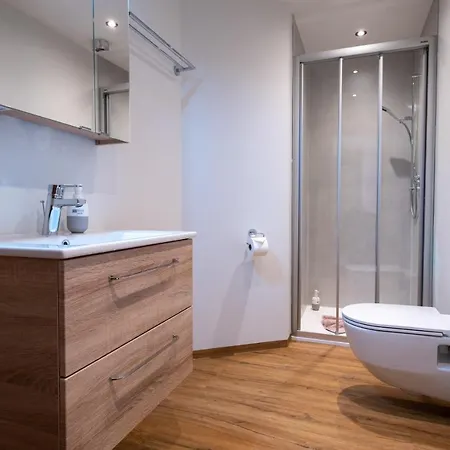 Garni Hochmoos Guest house *