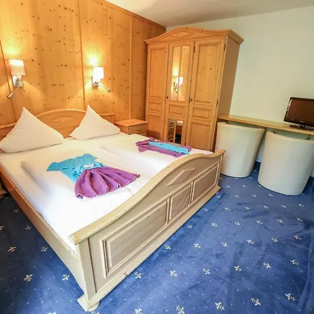 Garni Hochmoos Konukevi