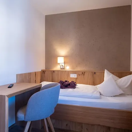 Garni Hochmoos Konukevi 3*