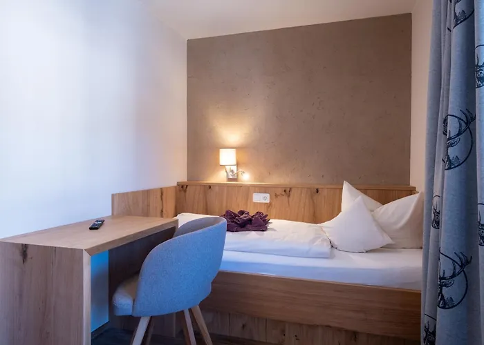 Garni Hochmoos Pensionat 3*