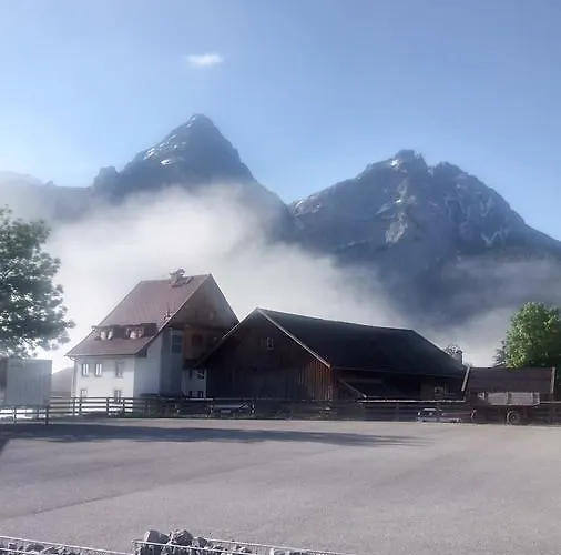 Garni Hochmoos Konukevi